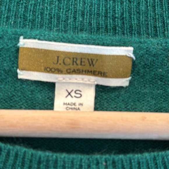 J. Crew 100% Cashmere crewneck sweater with Lurex metallic heart XS - Picture 5 of 6